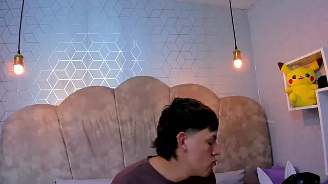 lilithandlucifer69 - LilithAndLucifer69's free webcam - UK Sex Cams