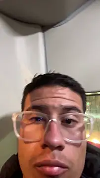 Latin_Paisa_Boy webcam