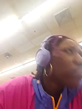 oliviaprettypussy webcam