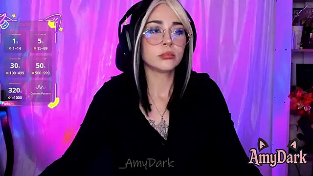 _AmyDark webcam