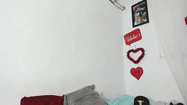 Laura_and_Kevin webcam