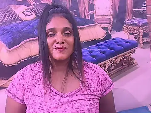 IndianSexyLady20 webcam