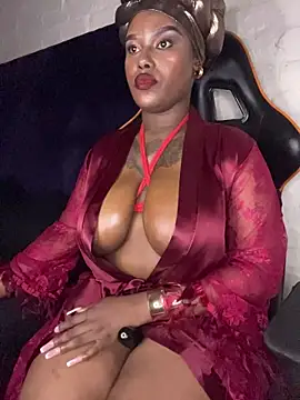 QUEEN_NOBUHLE_FEMDOM_777