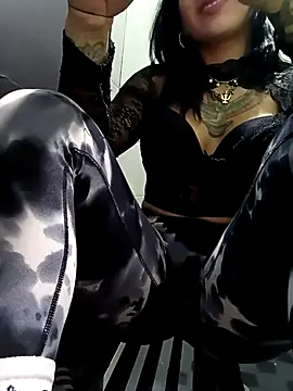 Mishchelle_Zakii webcam