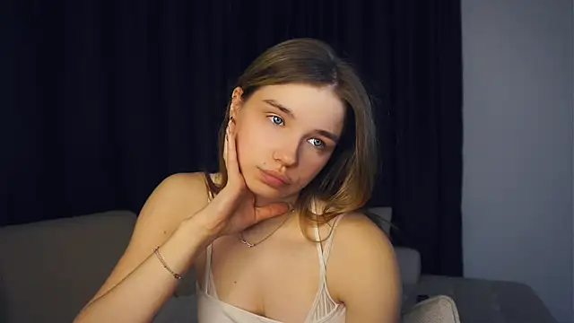 earthastinett - EarthaStinett's free webcam - UK Sex Cams