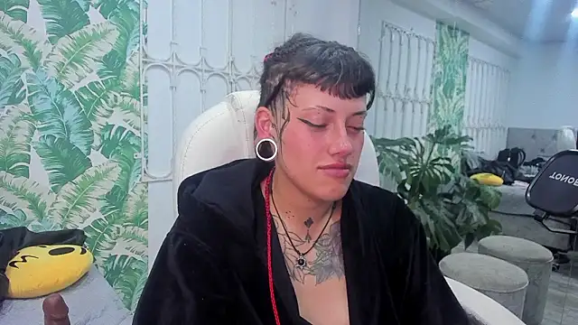 _sharlotte777 webcam