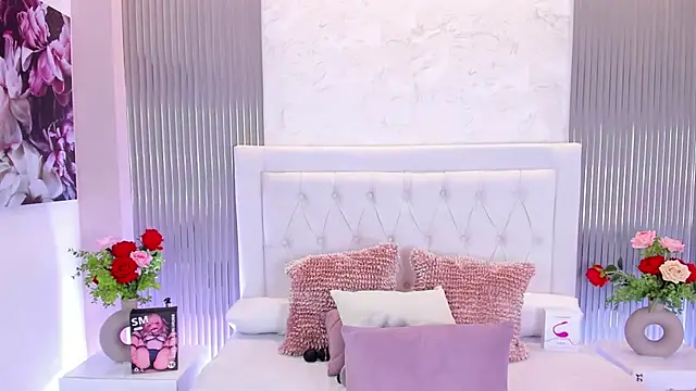 MelodySweetHoney webcam