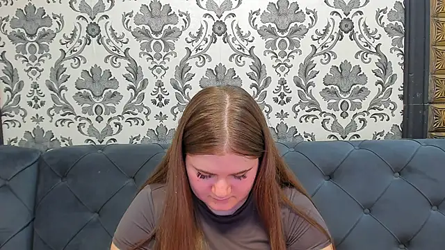 lissabigtitts - LissaBigTitts's free webcam - UK Sex Cams