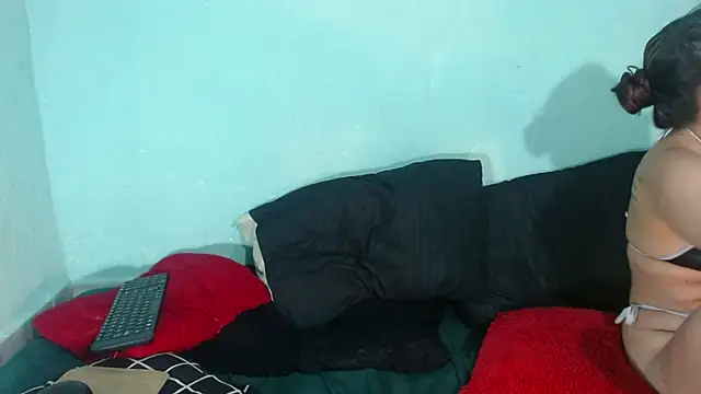 Ariatnaanddilan webcam