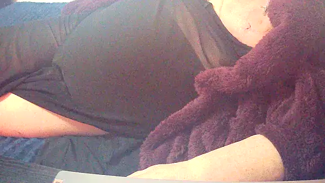 Playful_MILF_Demi webcam