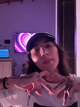 valeriahornier webcam