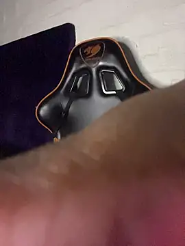 QUEEN_NOBUHLE_FEMDOM_777 webcam