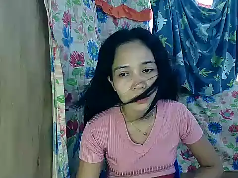 PinaySkinnyGirl webcam