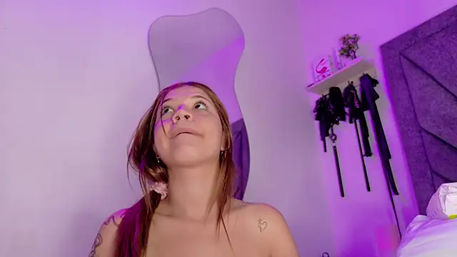 TwoHeartsPlay_OS webcam