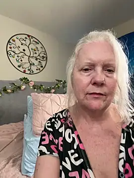 Kaitlyn_Winters webcam