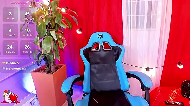 lia_little18 - Lia_little18's free webcam