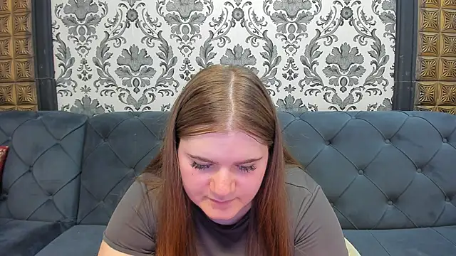 LissaBigTitts webcam