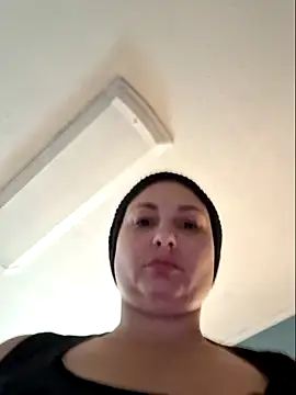 MilfyMrsRobinson webcam