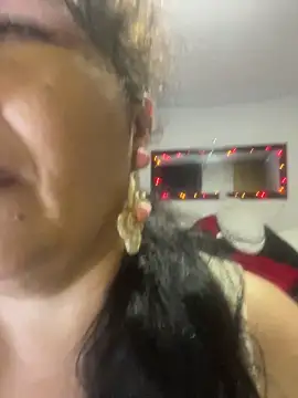 Sweeetness_Milf webcam