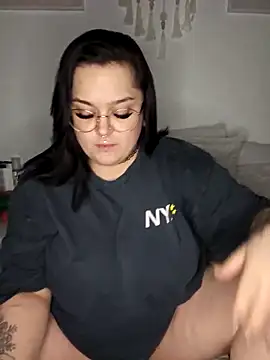 Saucy-Serenity webcam