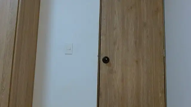 naiaratobon__ webcam