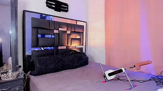 REINA_ADAHARA webcam