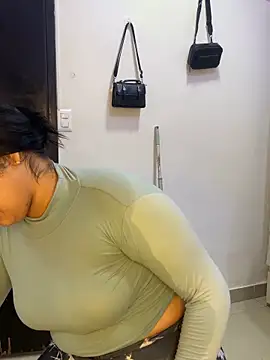 Latin_bigbutt webcam