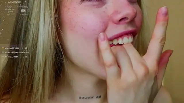 TiffinyMergist webcam