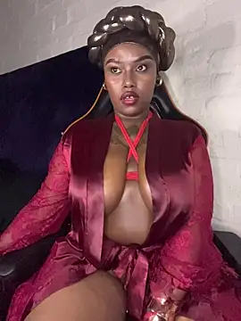 QUEEN_NOBUHLE_FEMDOM_777 webcam