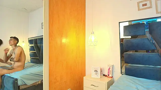 Irina_and_Max webcam