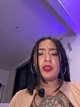 Rae_Lil_White webcam