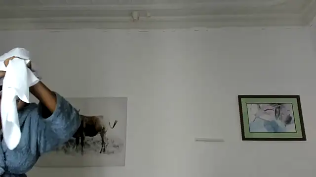 ConnieSmall24 webcam