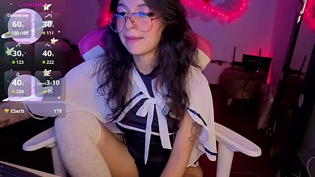 larah_uwu webcam