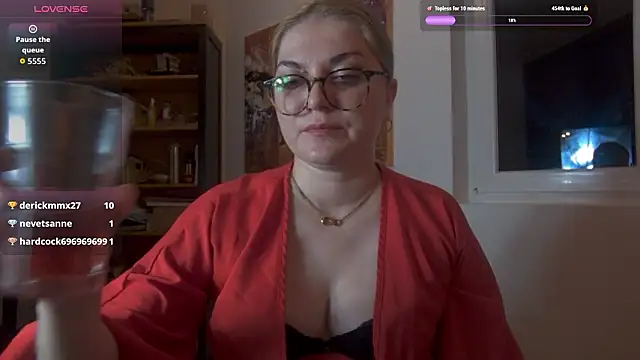 mistressmarlena - MistressMarlena's free webcam - UK Sex Cams