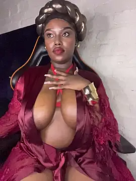 QUEEN_NOBUHLE_FEMDOM_777 webcam