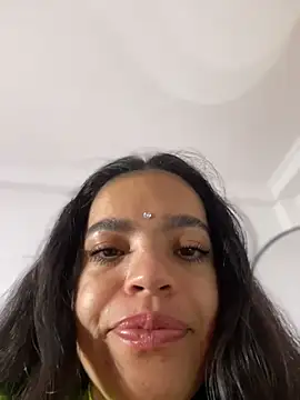 JuanitaMore01 webcam