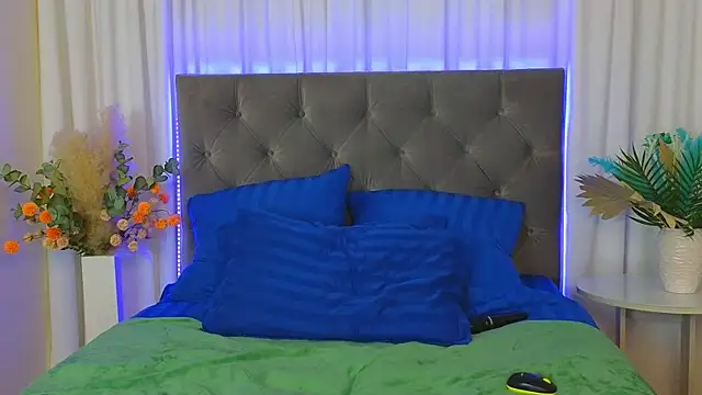 Ariana_Petite webcam