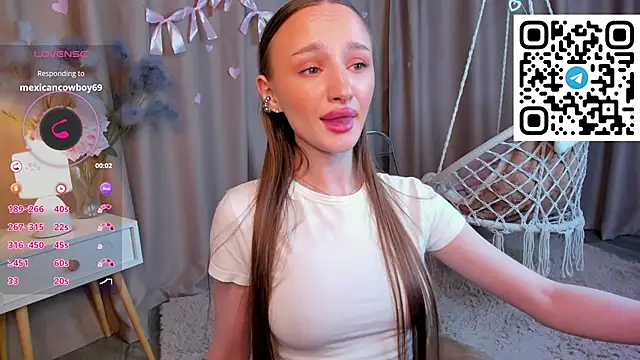 miiss__lulu - Miiss__lulu's free webcam