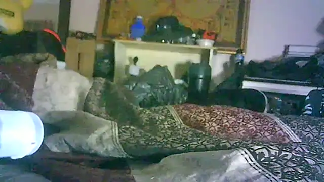 ON3YOULLN3VER_FIR3 webcam