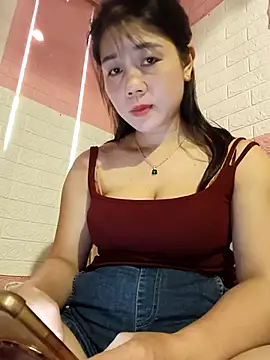 Ngocmai_lazdy webcam