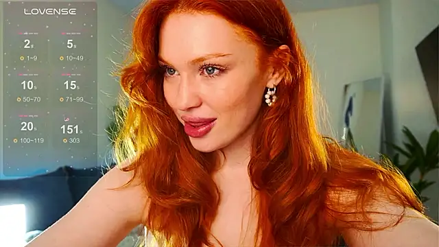 born_to_loveee - Born_to_Loveee's free webcam - UK Sex Cams