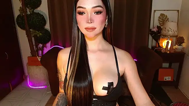 MouthWatering_Ayesha webcam