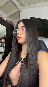 milleradhara24 - Milleradhara24's free webcam - UK Sex Cams