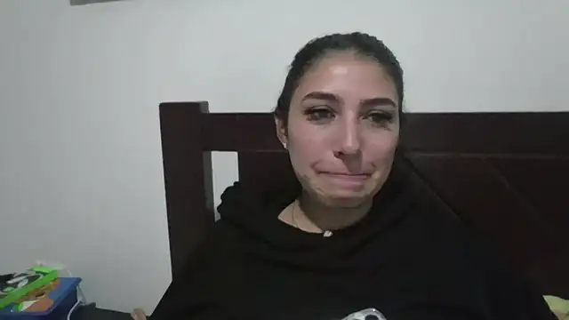 AliceTeenager___ webcam