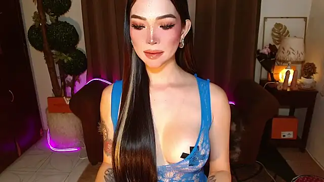 MouthWatering_Ayesha webcam