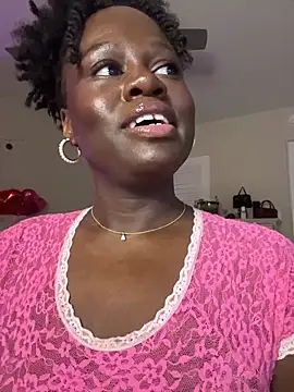 ladiosa_selene webcam