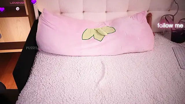 Pussylovekate webcam