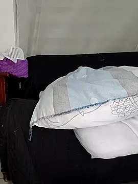 estrella_tasty webcam