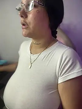 Miia__Taylor from StripChat is Freechat