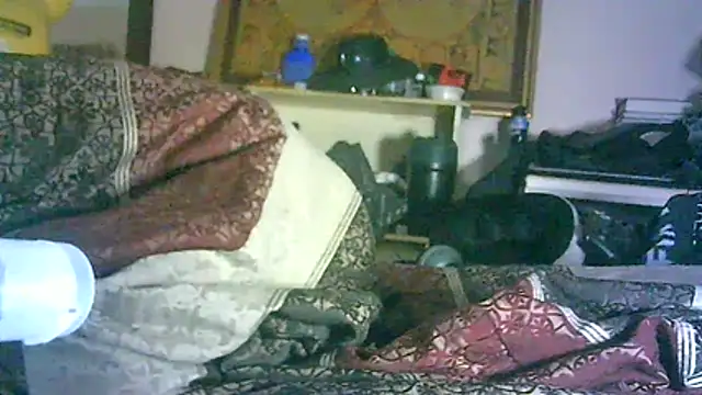 on3youlln3ver_fir3 - ON3YOULLN3VER_FIR3's free webcam - UK Sex Cams